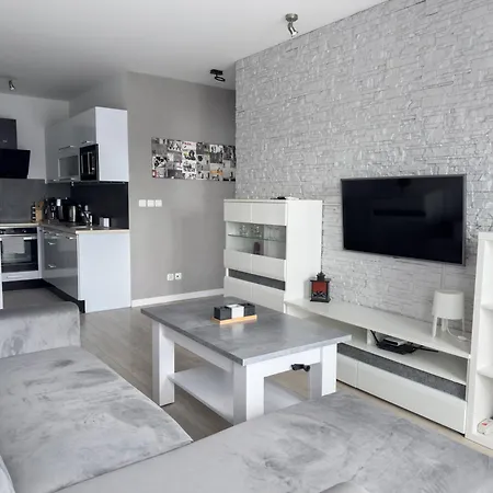 アパート Rentplanet - Przy Lotnisku *