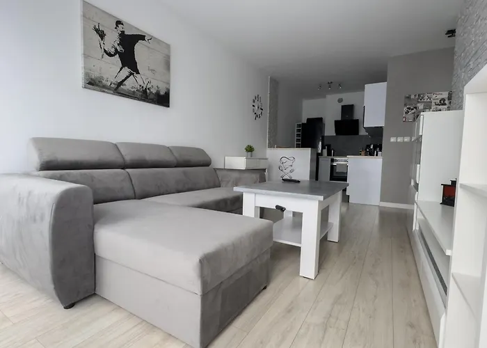 Rentplanet - Przy Lotnisku * ポズナン