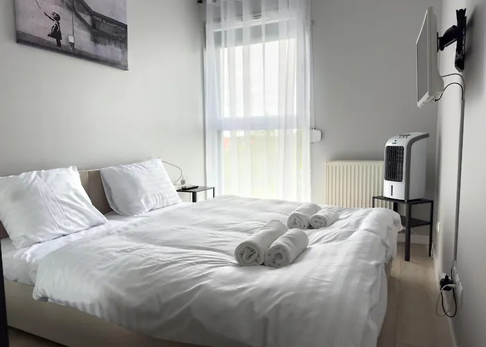 アパート Rentplanet - Przy Lotnisku *